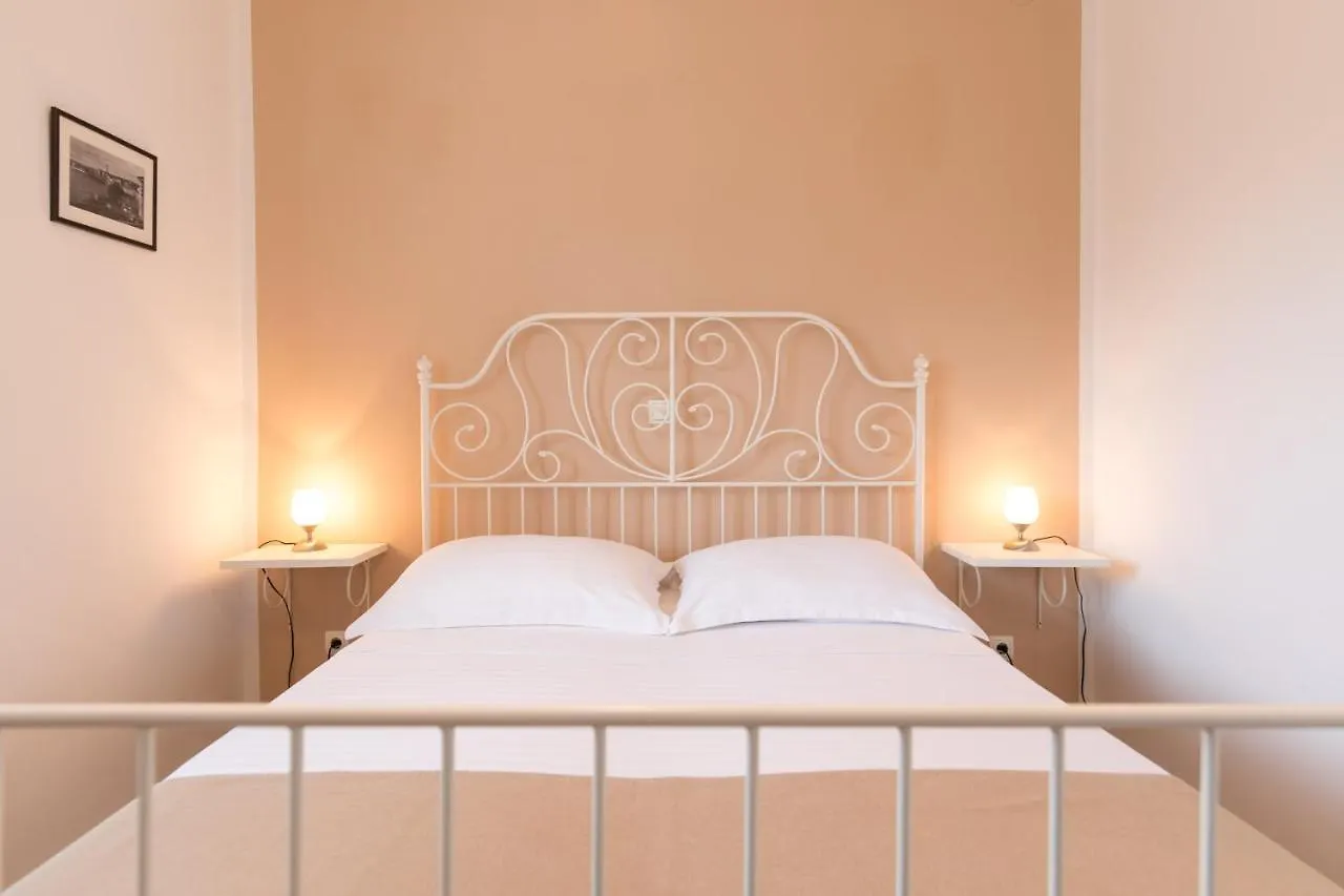 Apartmani Laura Krk Krk Town