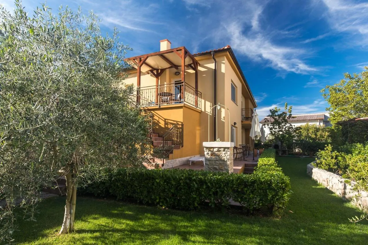 Apartmani Laura Krk Krk Town 0*,