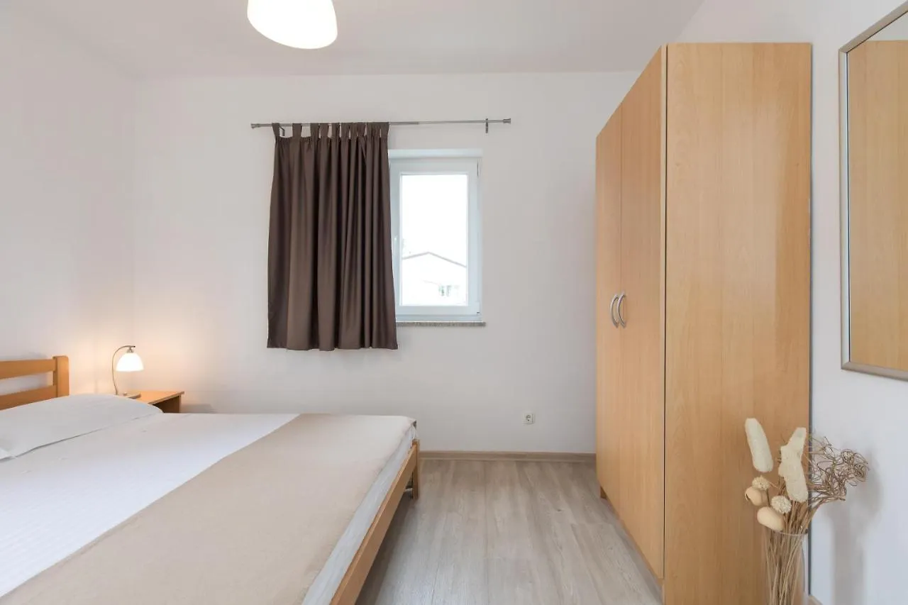 Apartmani Laura Krk Krk Town