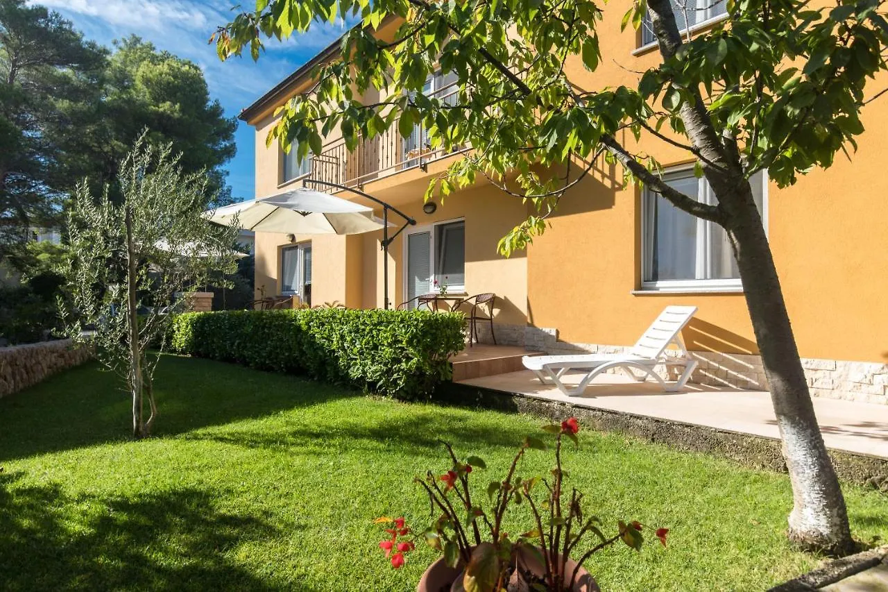 Apartmani Laura Krk Krk Town 0*,  Croatia