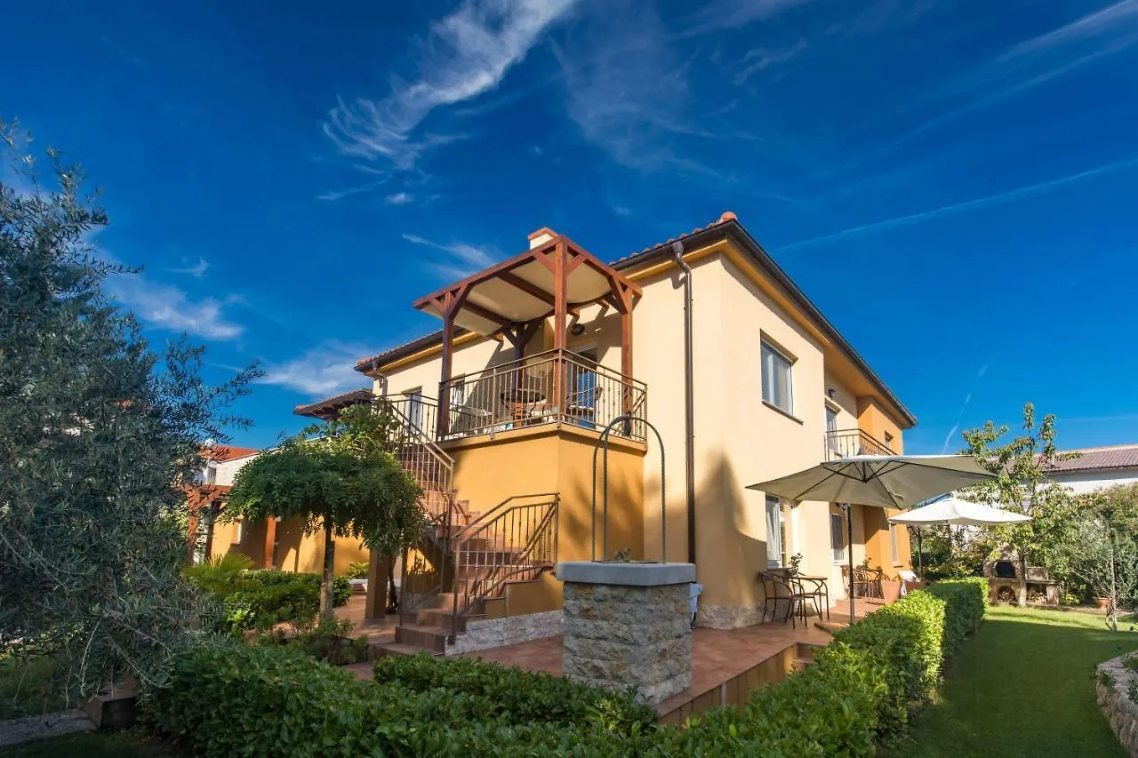 Apartment Apartmani Laura Krk Krk Town Croatia